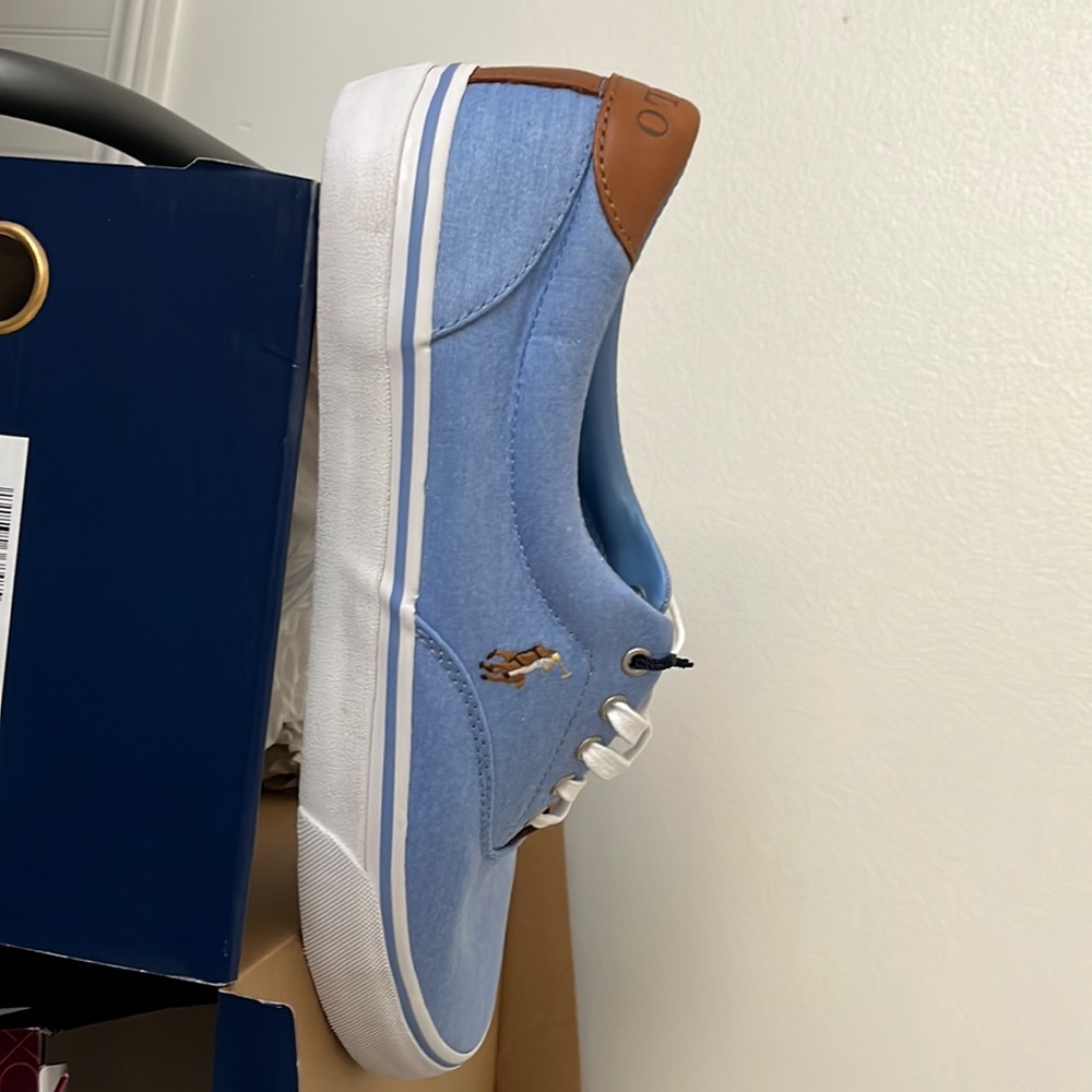 Ralph Lauren size 11.5 Sneaker